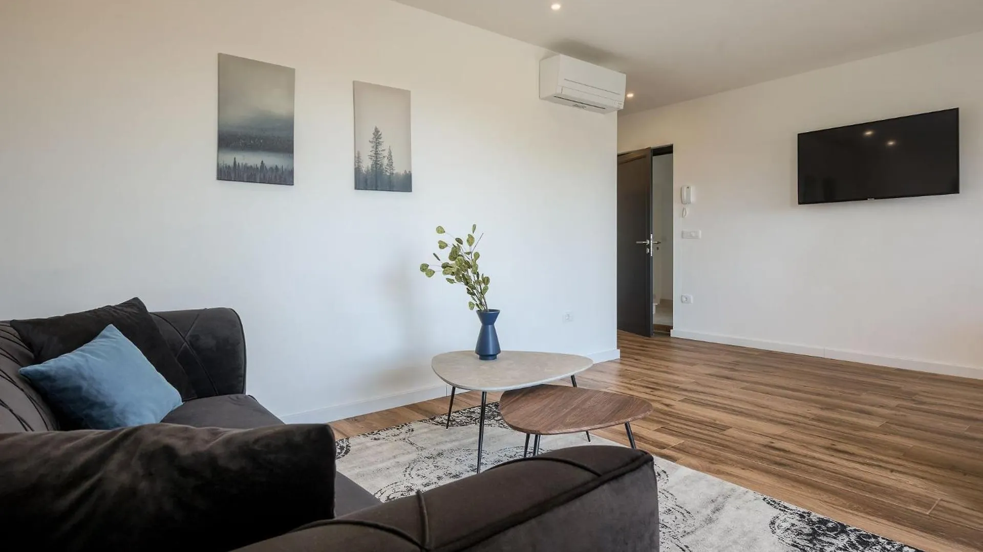 Erdgeschosswohnung Moonlight Mit Terrasse Karpinjan Apartment