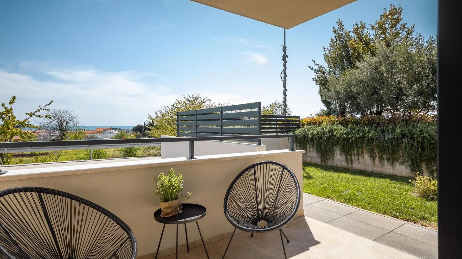 Apartment Erdgeschosswohnung Moonlight Mit Terrasse Karpinjan Croatia